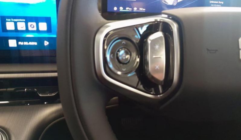 
								Geely E5 Em-I Apex full									