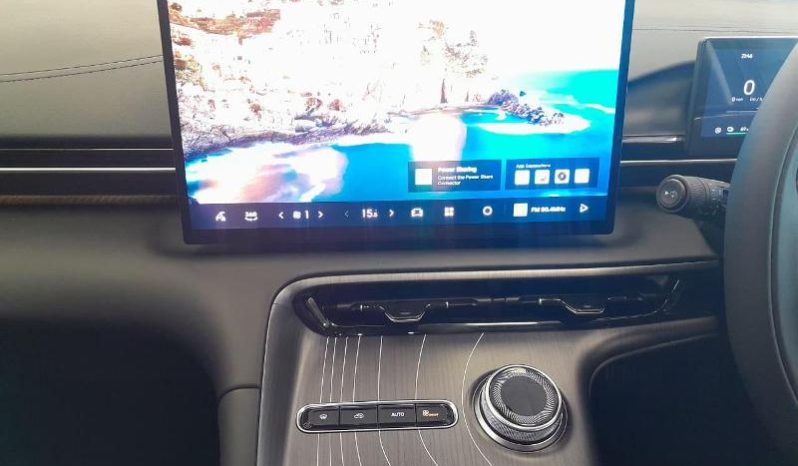 
								Geely E5 Em-I Apex full									