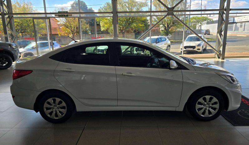 
								Hyundai ACCENT 2000 – ON ACCENT 1.6 GL/MOTION full									