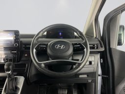 
										Hyundai Staria 2.2 5 Seater Multicab At full									