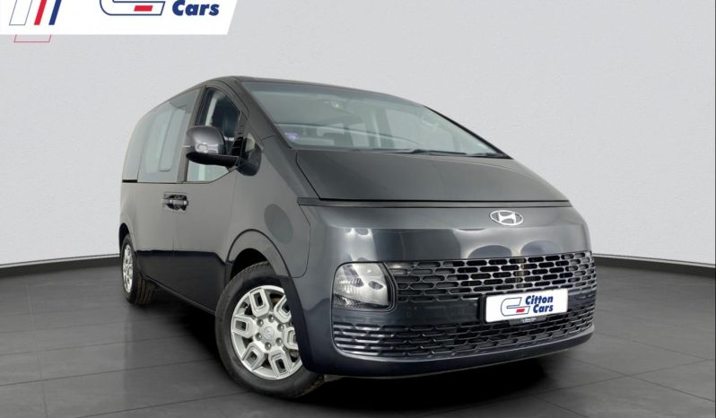 
								Hyundai Staria 2.2 5 Seater Multicab At full									