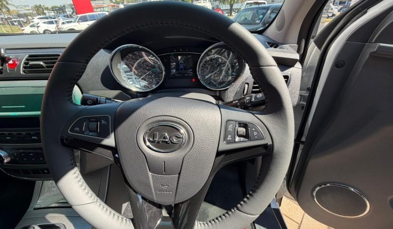 
								JAC T8 2.0 Cti D Cab Comfort 4X2 full									