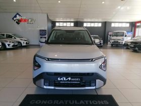 Kia Carens 1.5 D Lx At