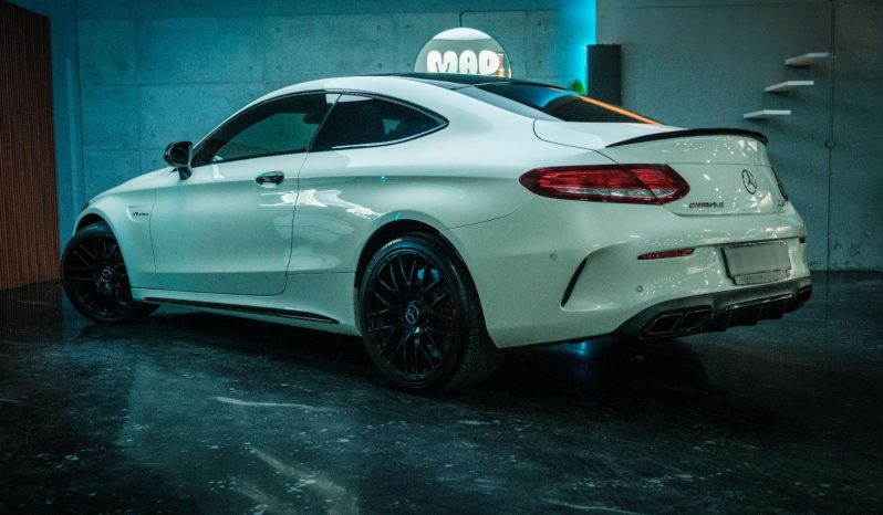 
								Mercedes Benz C-Class Coupe Mercedes-Amg C 63 S Speedshift full									