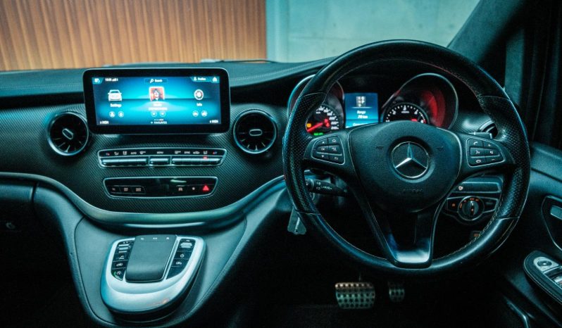 
								Mercedes Benz V-Class 300d Avantgarde + Amg Line full									