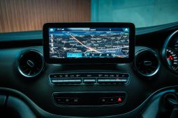
										Mercedes Benz V-Class 300d Avantgarde + Amg Line full									