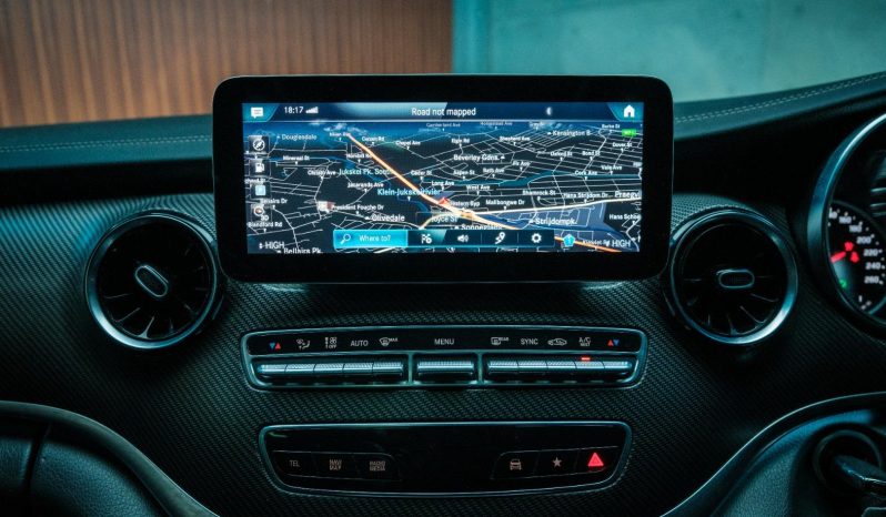 
								Mercedes Benz V-Class 300d Avantgarde + Amg Line full									