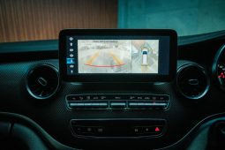
										Mercedes Benz V-Class 300d Avantgarde + Amg Line full									