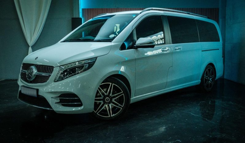 
								Mercedes Benz V-Class 300d Avantgarde + Amg Line full									