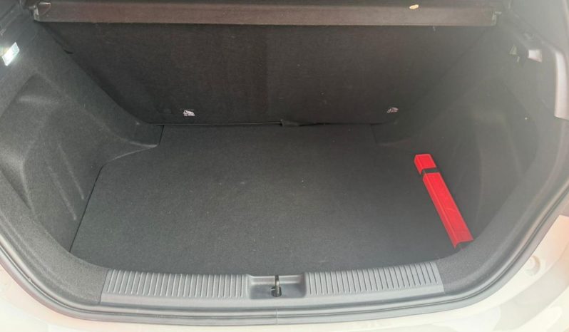 
								MG Mg3 1.5 Luxury Sr At full									