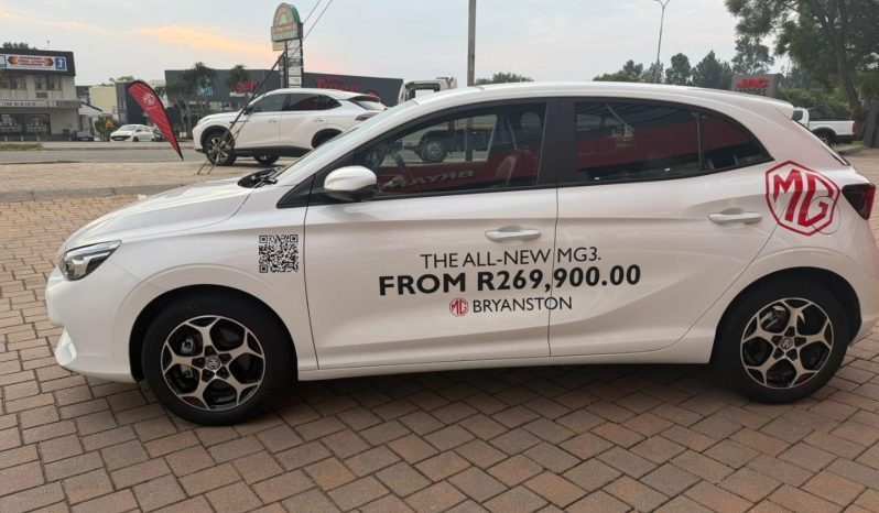 
								MG Mg3 1.5 Luxury Sr At full									