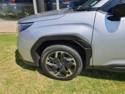 
										Subaru Forester 2.5 Premium Cvt full									