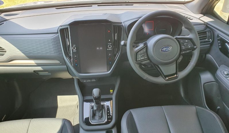 
								Subaru Forester 2.5 Premium Cvt full									