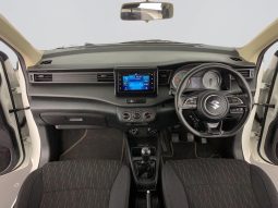 
										Suzuki Ertiga 1.5 Gl full									