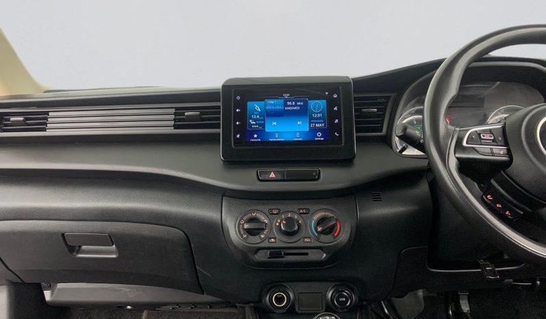 
								Suzuki Ertiga 1.5 Gl full									