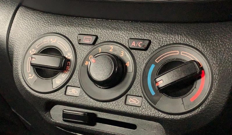 
								Suzuki Ertiga 1.5 Gl full									