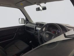 
										Suzuki Jimny 1.3 full									