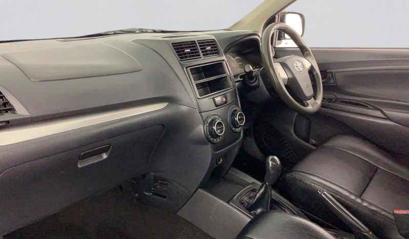 
								Toyota Avanza 1.3 S Panel Van full									