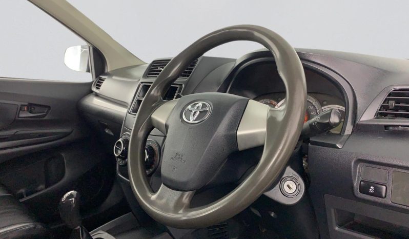 
								Toyota Avanza 1.3 S Panel Van full									