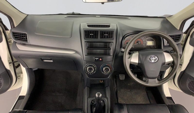
								Toyota Avanza 1.3 S Panel Van full									