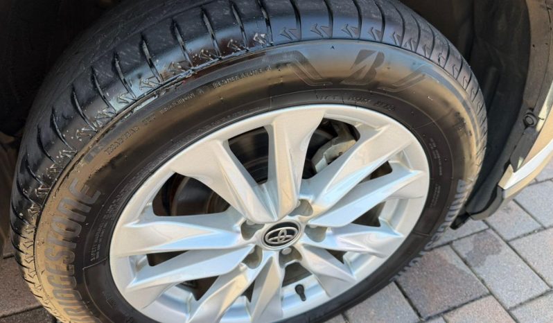 
								Toyota Corolla Cross 1.8 Xs Cvt full									