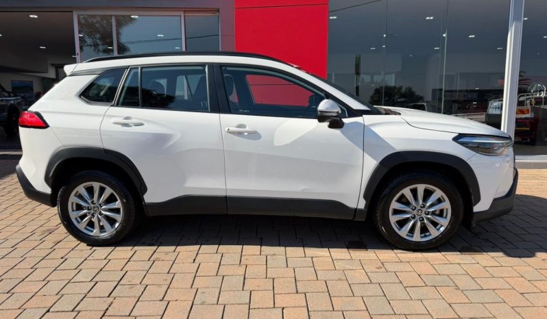 
								Toyota Corolla Cross 1.8 Xs Cvt full									