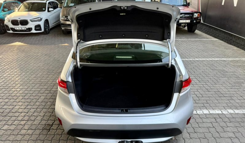 
								Toyota Corolla Sedan 1.8 Xs Cvt full									