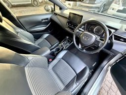 
										Toyota Corolla Sedan 1.8 Xs Cvt full									