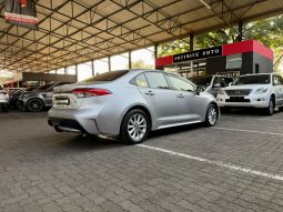 
										Toyota Corolla Sedan 1.8 Xs Cvt full									