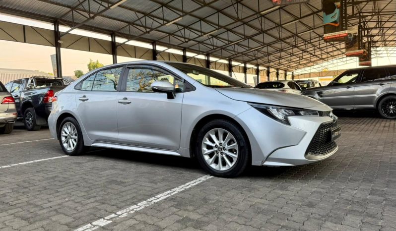 
								Toyota Corolla Sedan 1.8 Xs Cvt full									