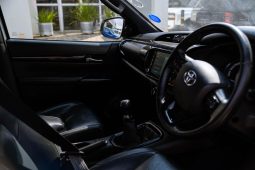 
										Toyota Hilux 2.8GD-6 Double Cab Legend 50 full									