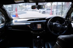 
										Toyota Hilux 2.8GD-6 Double Cab Legend 50 full									