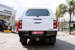 
										Toyota Hilux 2.8GD-6 Double Cab Legend 50 full									