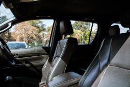
										Toyota Hilux 2.8GD-6 Double Cab Legend 50 full									