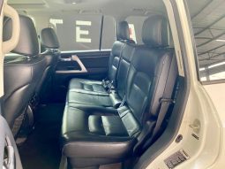 
										Toyota Land Cruiser 200 4.6 V8 Vx At full									