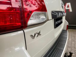 
										Toyota Land Cruiser 200 4.6 V8 Vx At full									