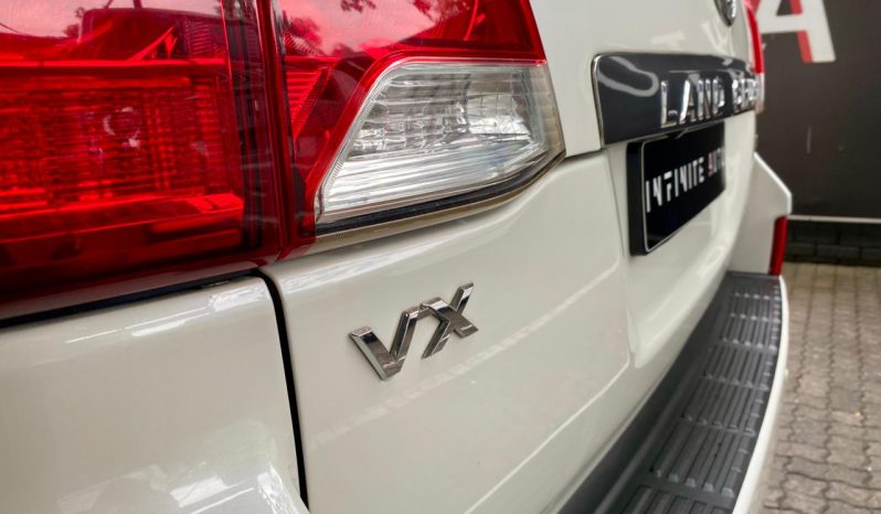 
								Toyota Land Cruiser 200 4.6 V8 Vx At full									
