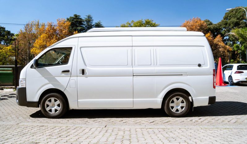 
								Toyota Quantum 2.7 S-Long Panel Van full									