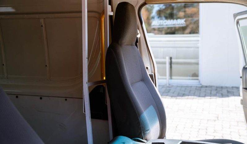 
								Toyota Quantum 2.7 S-Long Panel Van full									