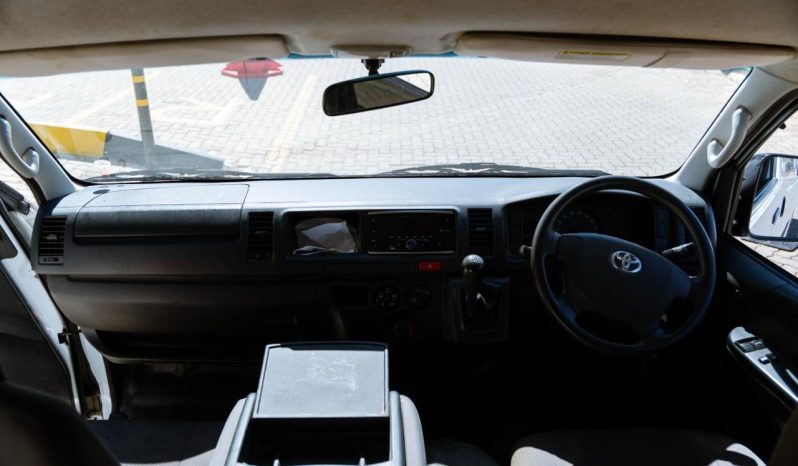 
								Toyota Quantum 2.7 S-Long Panel Van full									