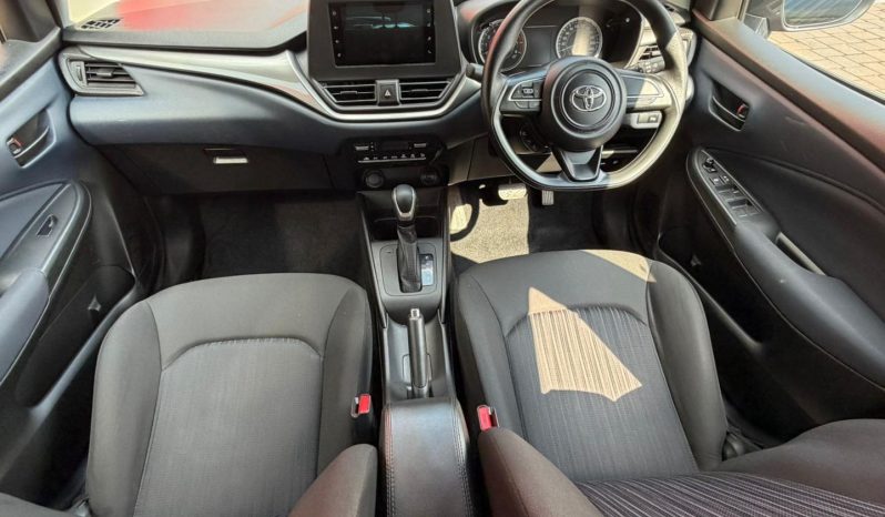 
								Toyota Starlet 1.5 Xs At full									