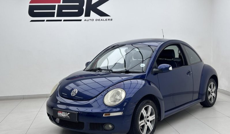 
								Volkswagen Beetle 2.0 Highline full									