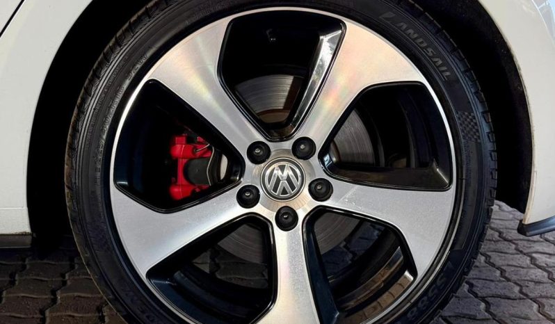 
								Volkswagen Golf 7 2.0 Tsi Gti Dsg full									
