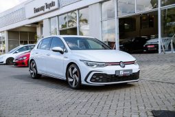 
										Volkswagen Golf GTI full									