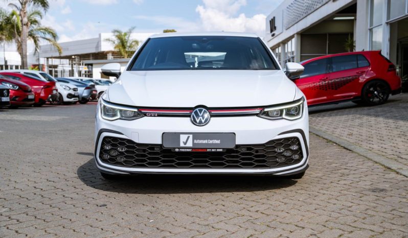 
								Volkswagen Golf GTI full									