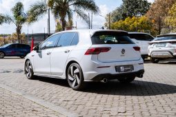 
										Volkswagen Golf GTI full									