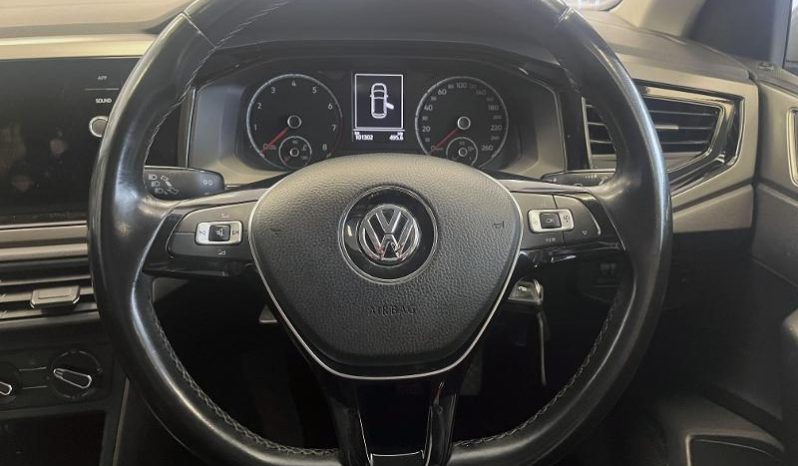 
								Volkswagen Polo Hatch 1.0 Tsi Comfortline full									