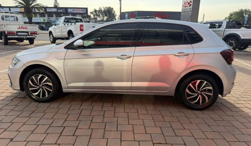 
								Volkswagen Polo Hatch 1.0 Tsi Life full									