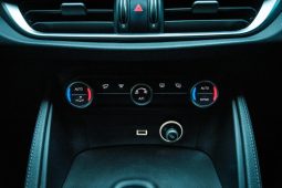 
										Alfa Romeo Stelvio 2.0T Q4 Super full									