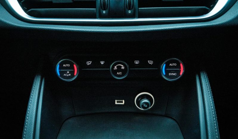 
								Alfa Romeo Stelvio 2.0T Q4 Super full									